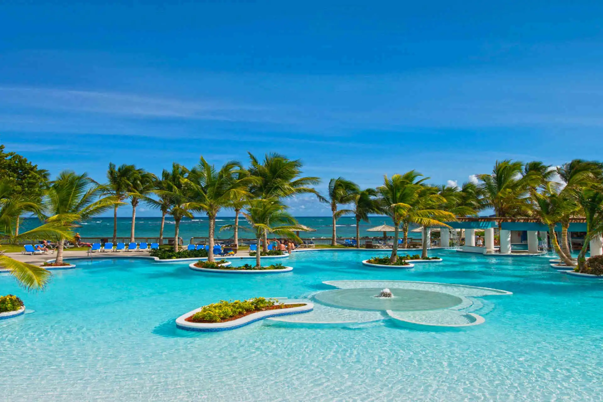 Coconut Bay Beach Resort in St. Lucia