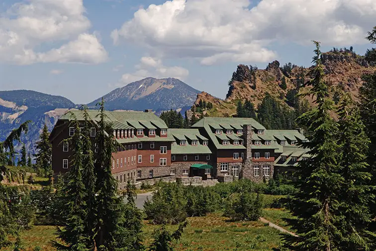 Crater Lake Lodge in Crater Lake National Park