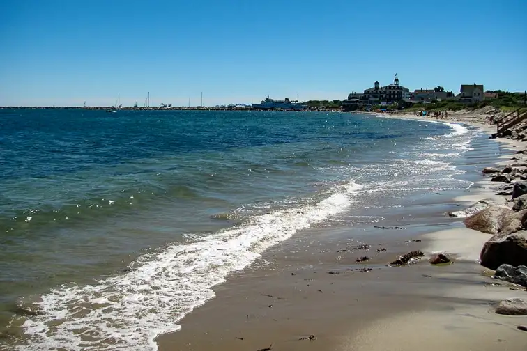 Fred Benson Town Beach – Block Island, RI; Courtesy Tripadvisor Traveler/bristeve