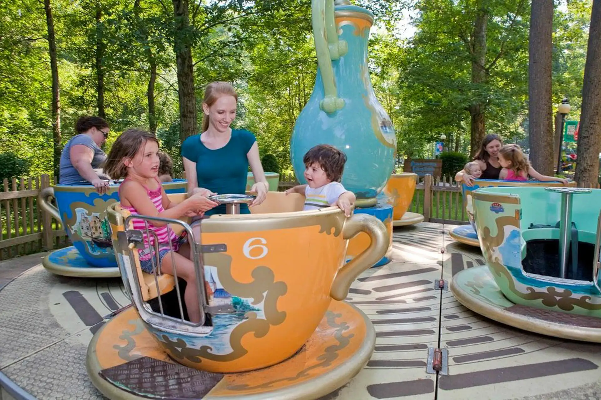 The Tea Cups in Raccoon Lagoon, Idlewild & SoakZone; Courtesy of Idlewild & SoakZone