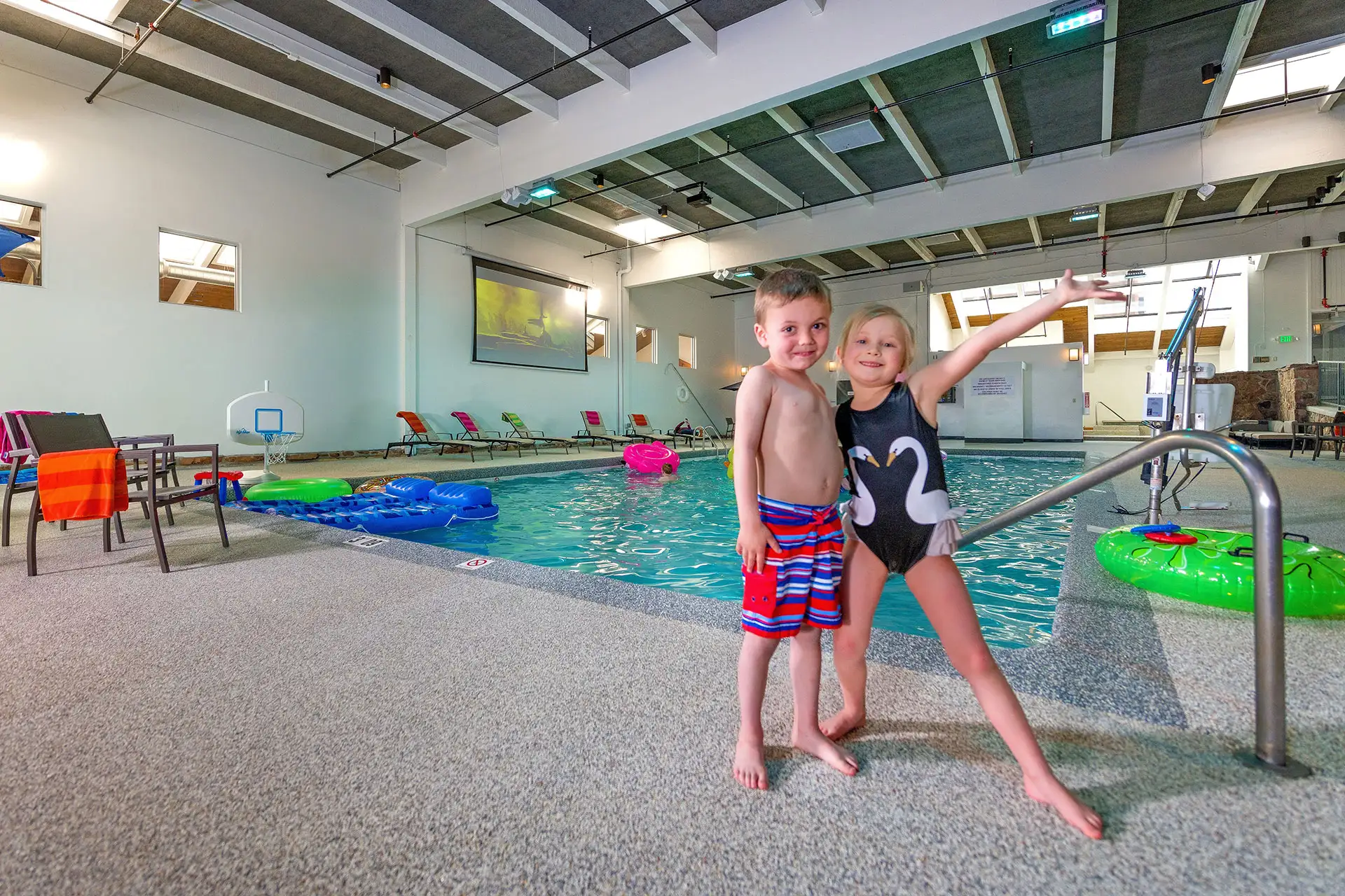 Kids at Pool at Ridgeline Hotel in Estes Park, Colorado; Courtesy of Ridgeline Hotel